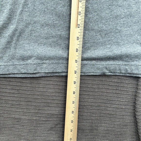 Uniqlo Kevin Lyons T-Shirt Men L Large Gray Cotton Mickey Mouse Doughnut Top. - Picture 5 of 11